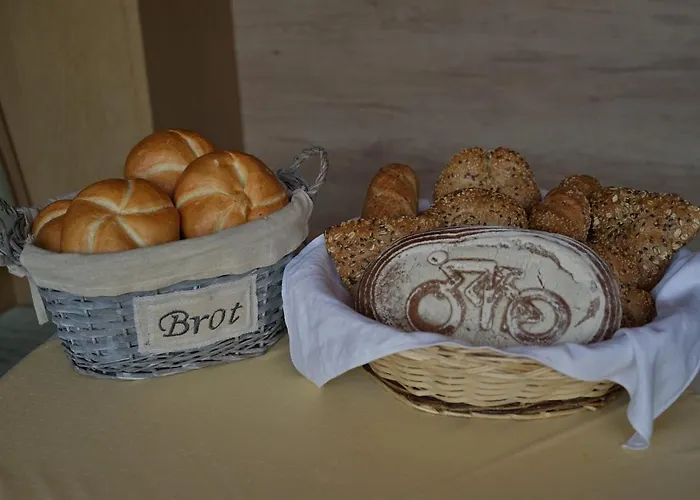 Cornelia Зельден